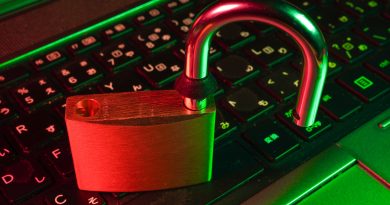 Schloss auf Tastatur - Cybersicherheit