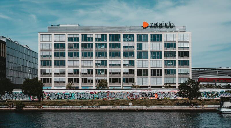 Abbildung Zalando Berlin, Neuer Reparaturservice bei Zalando